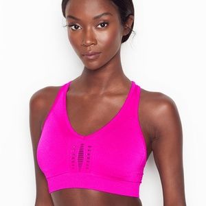 VS Seamless Sports Bra